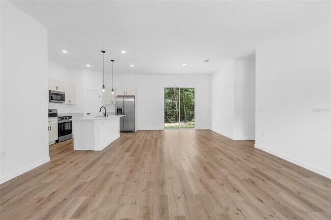Building Photo - 10615 N Didiscus Dr