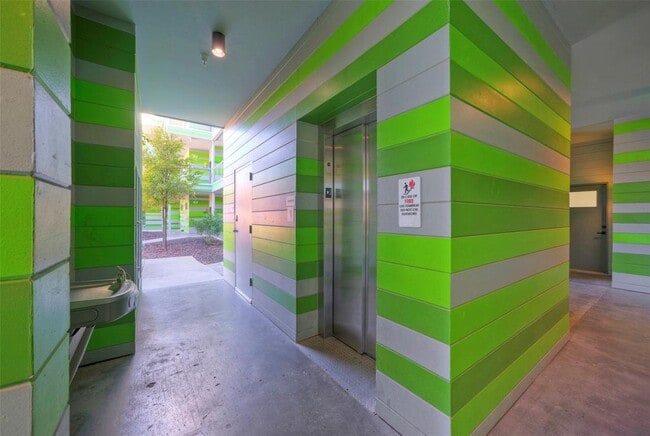 Building Photo - 4004 Banister Ln