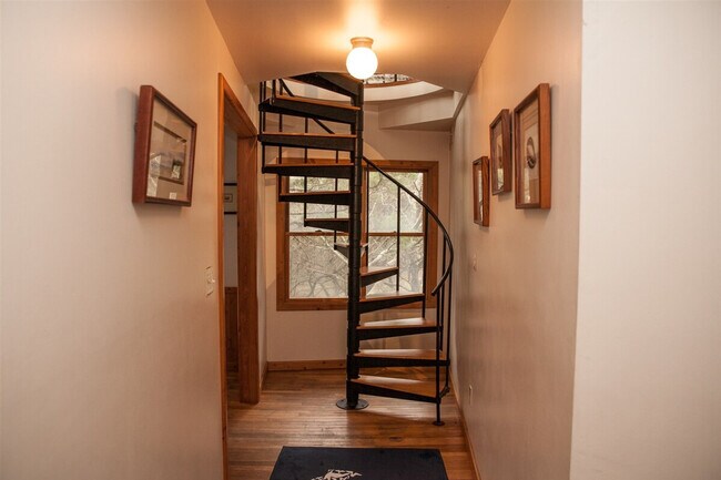 Building Photo - 42091 Dune Wy