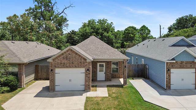 Building Photo - 652 River Garden Dr