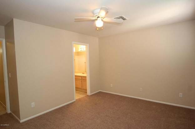 Building Photo - 16202 S Pine St