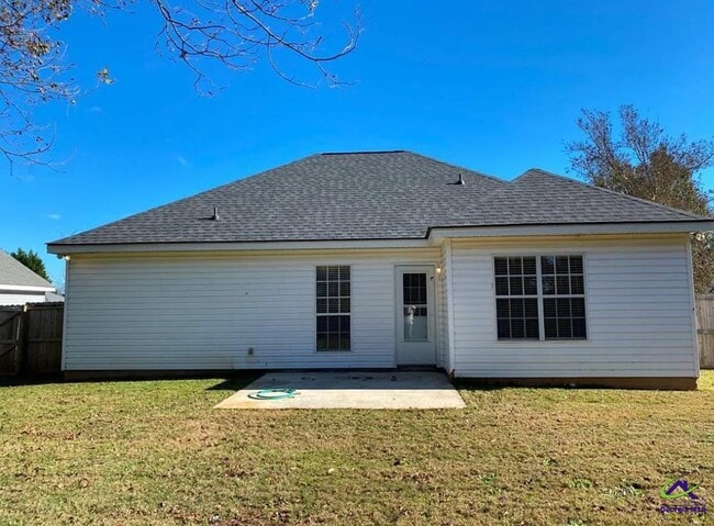 Building Photo - 116 Enlish Dr