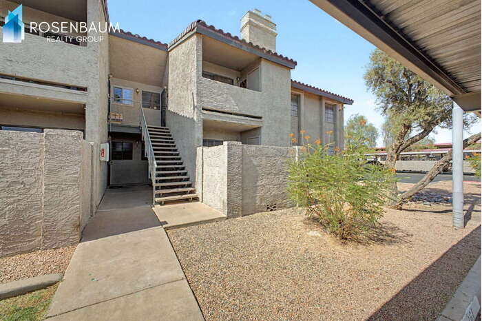 Building Photo - 533 W Guadalupe Rd