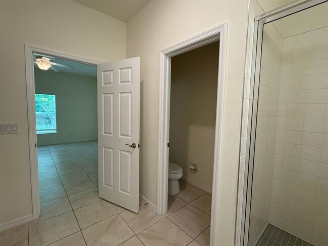 Building Photo - 2333 Renfro Ave