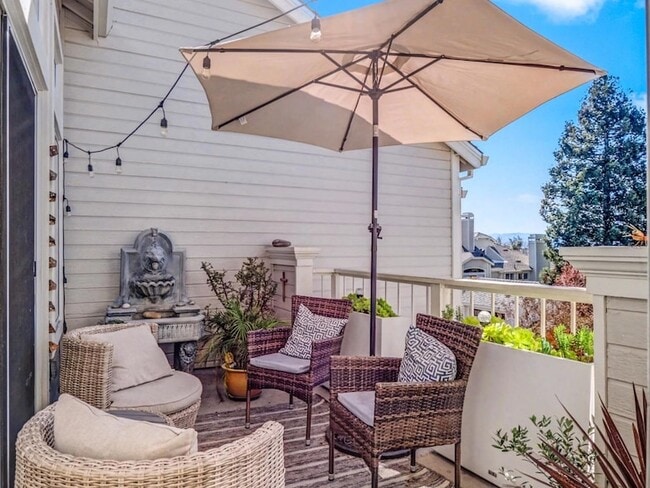 Building Photo - 7773 Beltane Dr