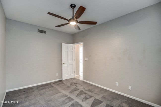 Building Photo - 16518 Lost Arrow Dr