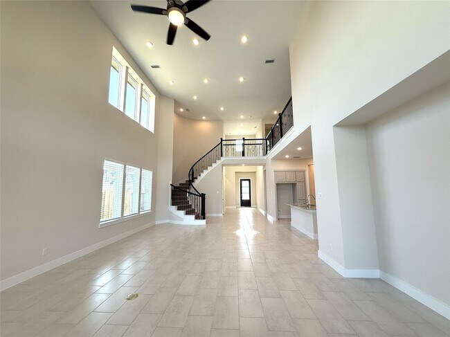 Building Photo - 2519 Dovetail Elm Dr