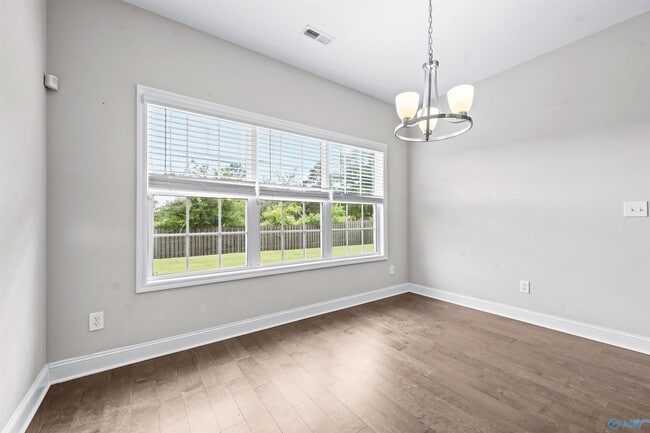 Building Photo - 104 Erskin Parcus Dr