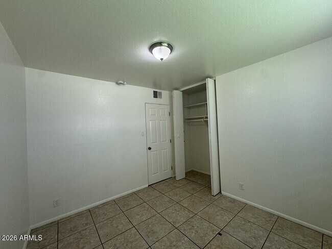 Building Photo - 801 Norman Ave