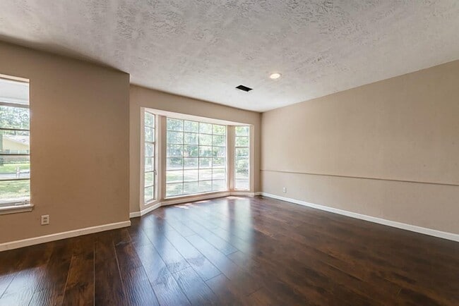 Building Photo - 630 Cherrybark Ln
