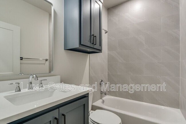 Building Photo - 8305 NW 163rd Ter