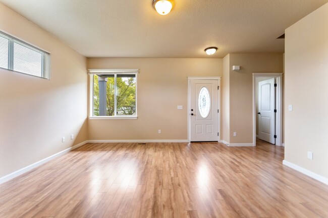 Building Photo - 2554 Carson Loop
