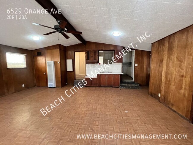 Building Photo - Large 2 Bedroom Home In North Long Beach