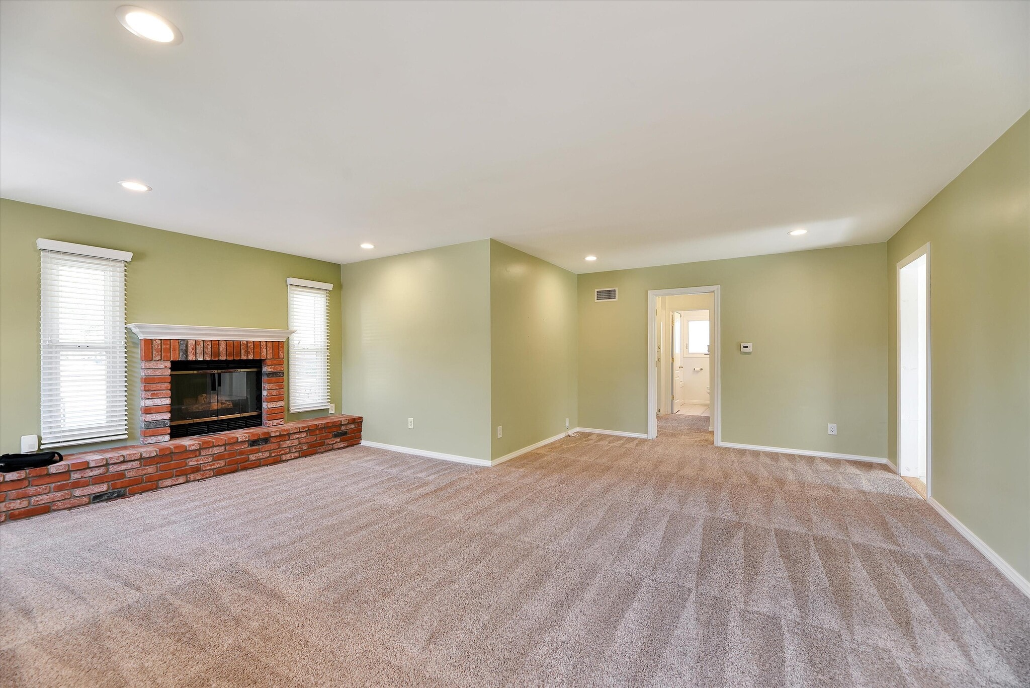 Building Photo - 5341 Waring Rd