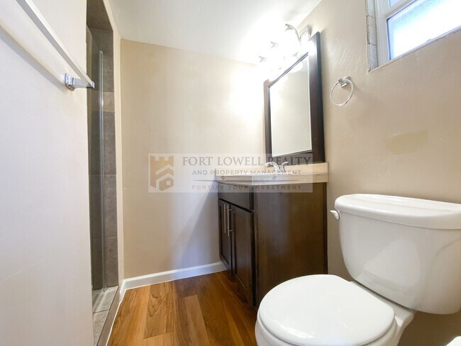 Building Photo - Beautiful 3 Bed, 2 Bath with Pool!! NO HOA!!! (Available on 05/01/26)