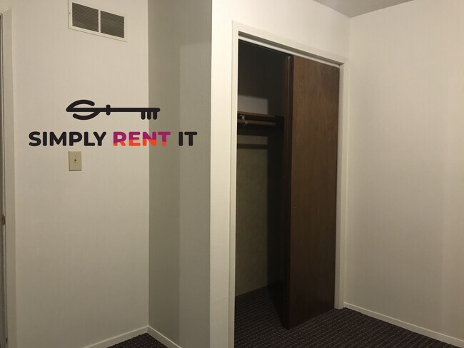 Building Photo - Affordable 2 Bedroom | Downtown Roland | Minutes from Ames