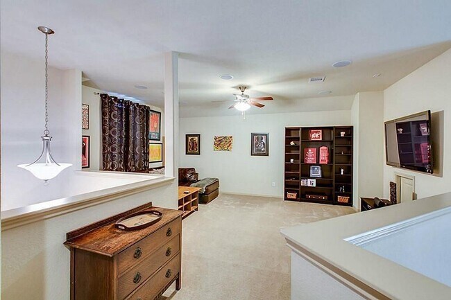 Building Photo - 2510 Shady Falls Ln