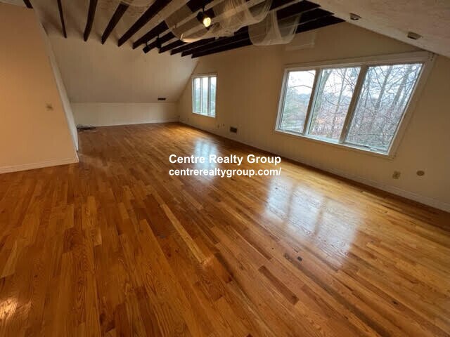 Building Photo - 184 Austin St