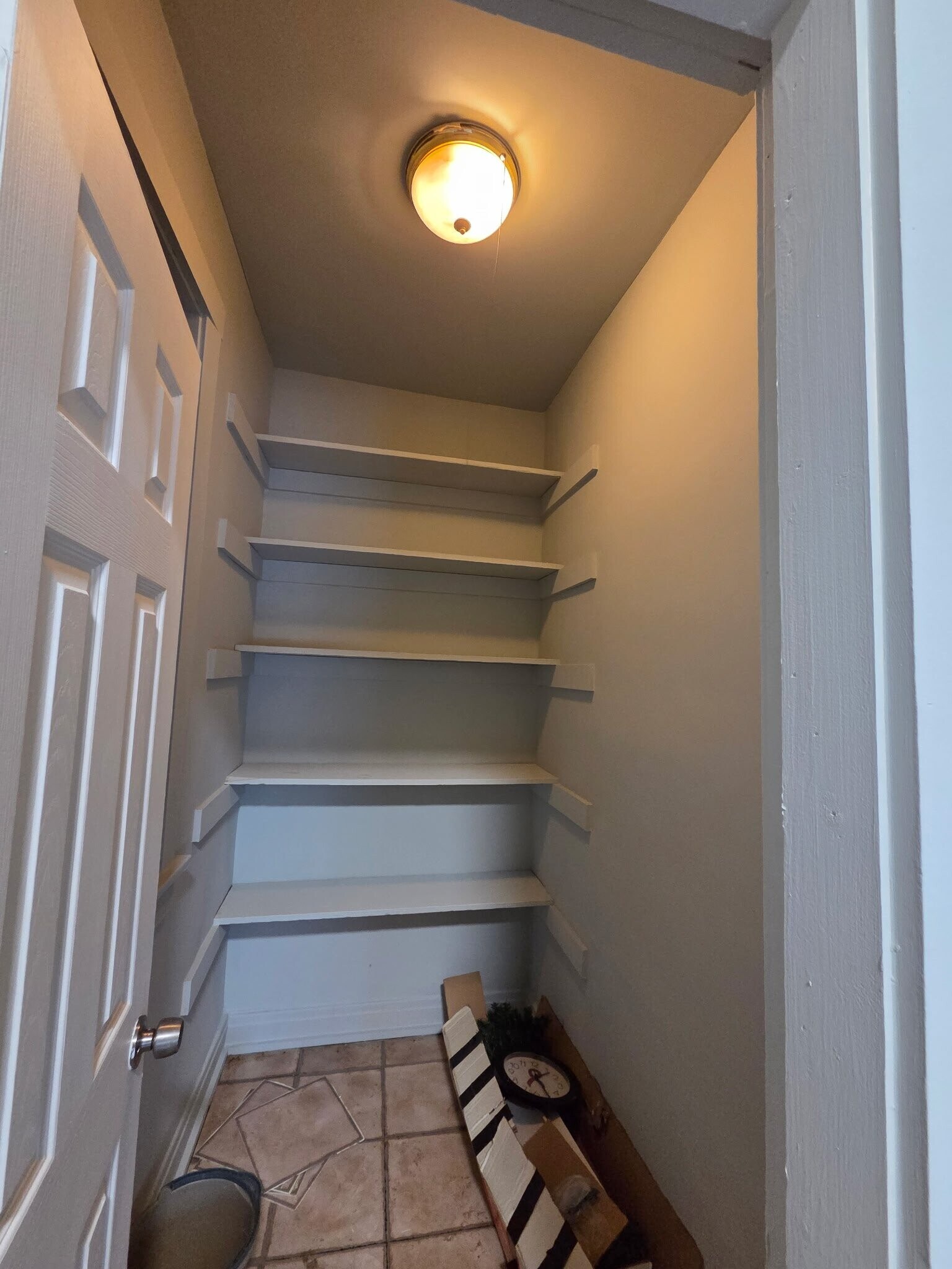 Building Photo - 6657 S Minerva Ave