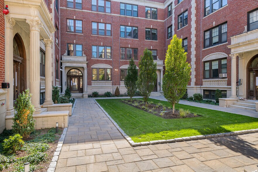 Building Photo - 19A Forest St. Unit 32