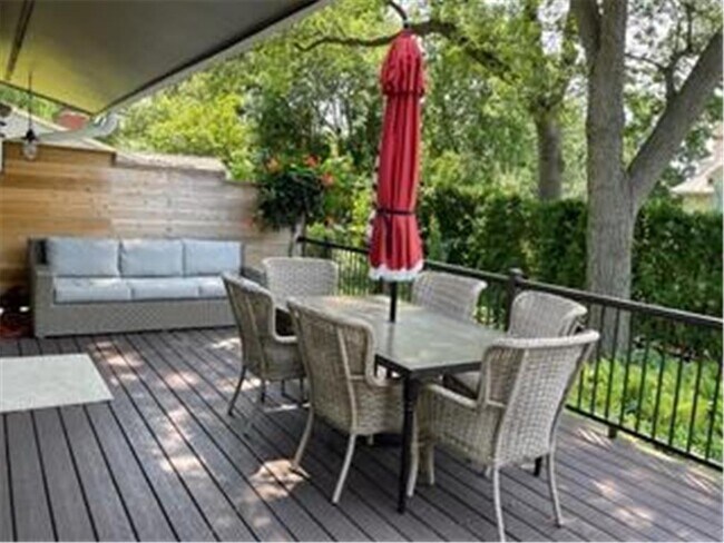 Building Photo - 139 Otis Avenue