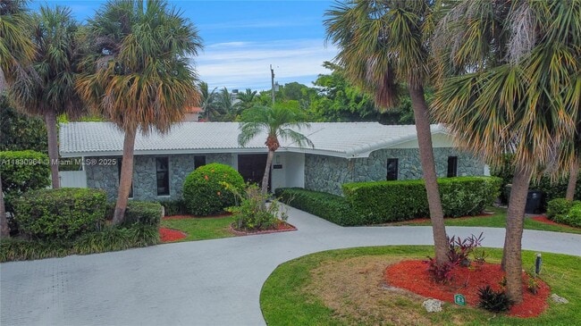 Primary Photo - 11645 NE 20th Dr