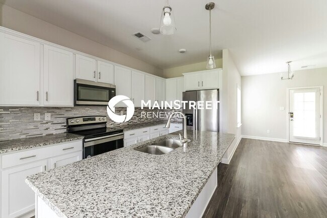 Building Photo - 4 Bedroom Pet-Friendly Home in Somerville, TN with Main Street Renewal