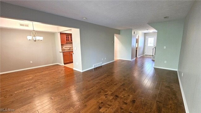 Building Photo - 1771 Rolling Hills Dr