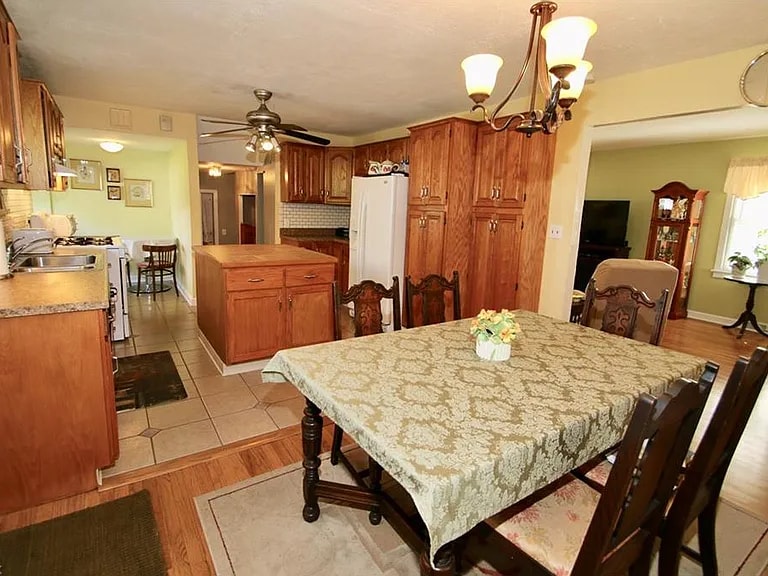 Building Photo - 1771 E 234th St