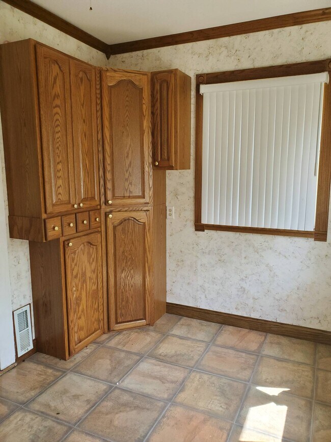 Building Photo - 1531 W Harrison St