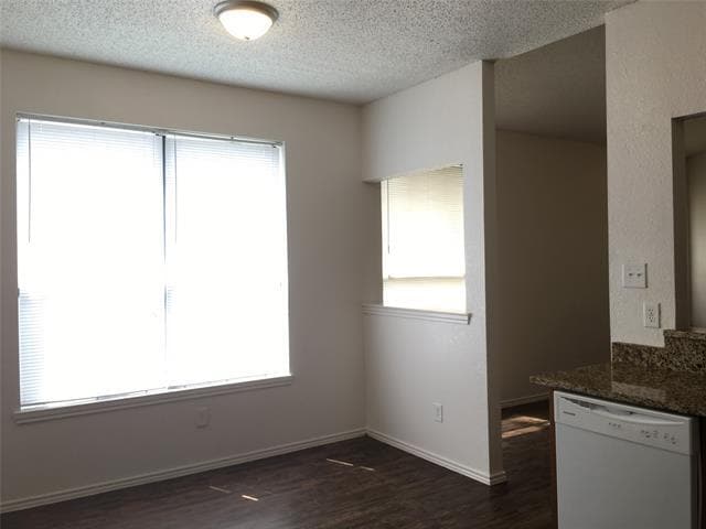 Building Photo - 10328 Woodleaf Dr