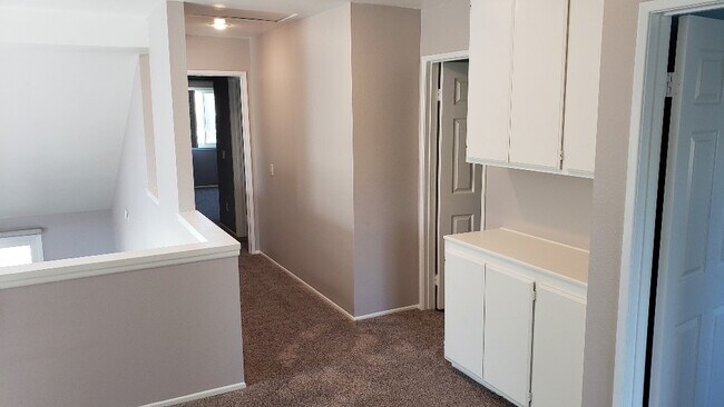 Building Photo - 2524 Caribou Pl