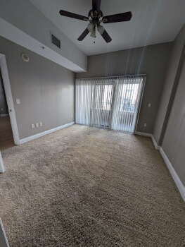 Building Photo - 1950 Logan St