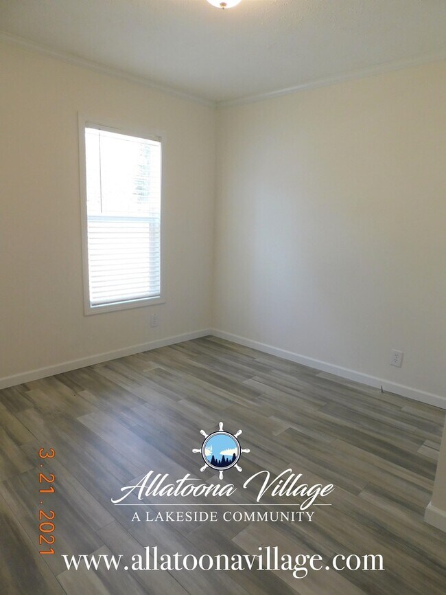 Building Photo - 3BR/2Bth w/ Lake Access and Pet Friendly i...