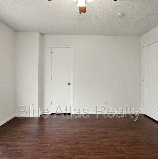 Building Photo - 610 Lillard Rd