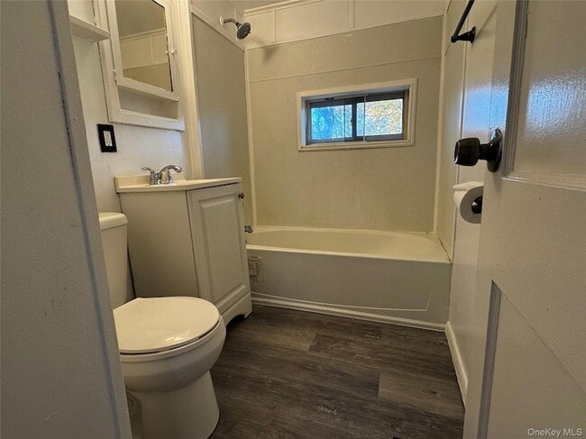 Building Photo - 56 Watkins Ave