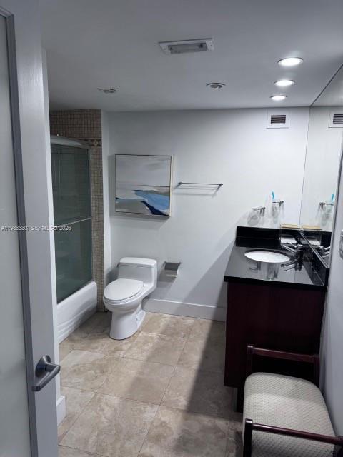 Building Photo - 2301 Collins Ave