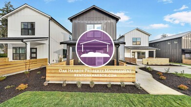 Building Photo - 3 Bed 2 Bath - A/C Mini-split - Fabulous F...