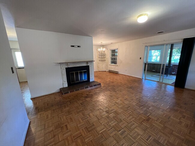 Building Photo - 43 Merganser Ct