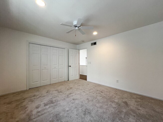 Building Photo - Beautifully Updated 3-Bedroom Home + Bonus Room with Private Backyard Retreat