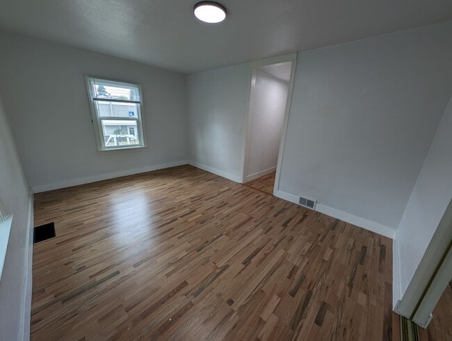 Building Photo - Updated 3 Bedroom Charmer in the Heart of ...