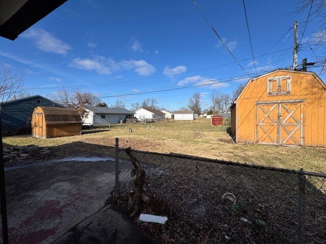 Backyard - 2725 Danz Ave