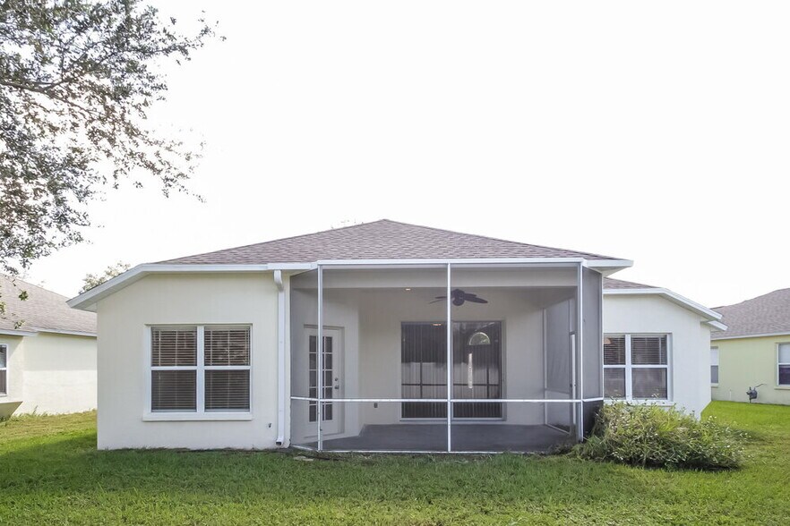 Building Photo - 12807 Nightshade Pl