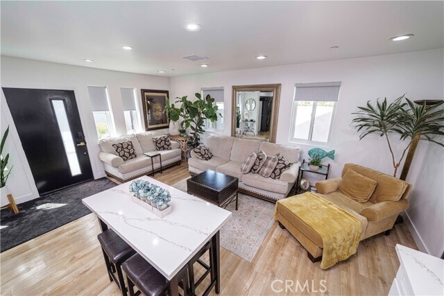 Building Photo - 3457 W 75th St