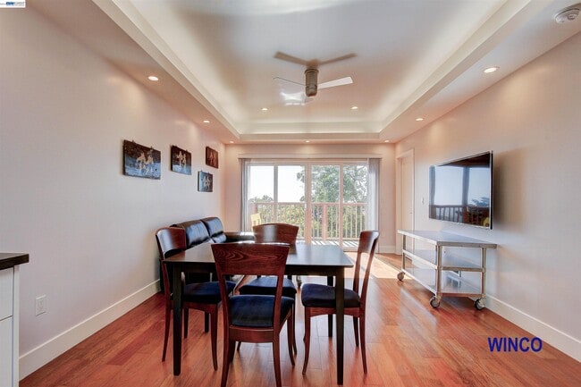 Building Photo - 263 Ralston St