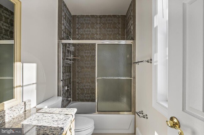 Building Photo - 8330 Westchester Dr