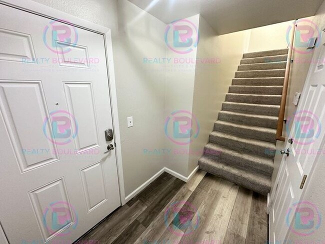 Building Photo - Contemporary 2-Bed Condo with Garage & Poo...