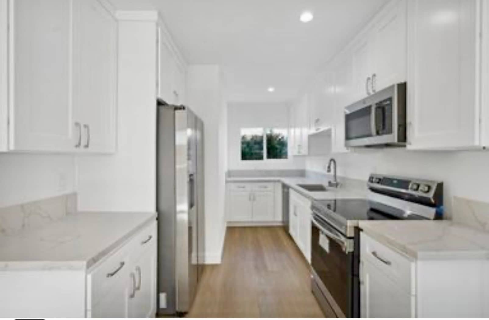 Building Photo - 2915 Hauser Blvd