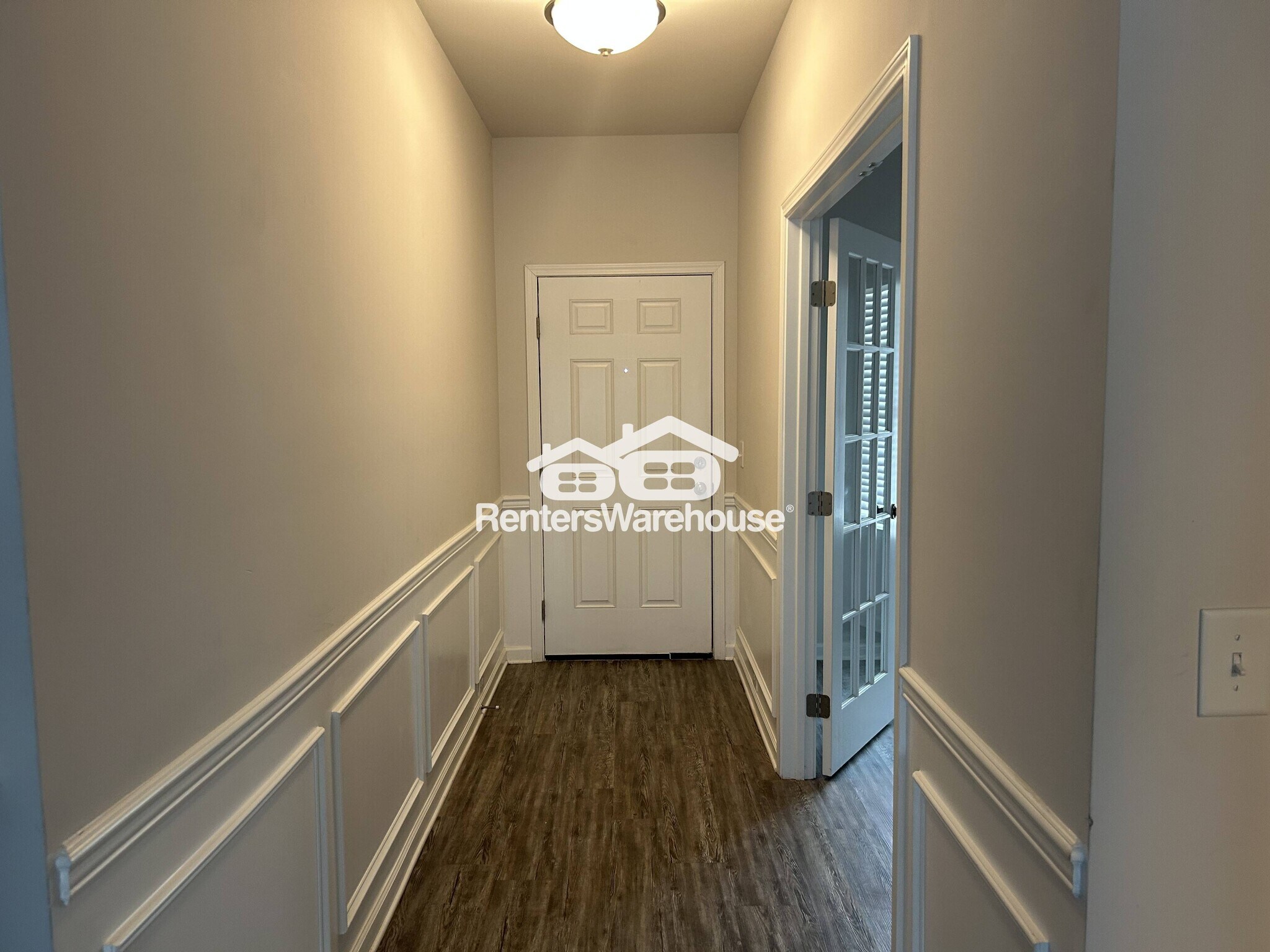 Building Photo - 5475 Cedar Creek Dr