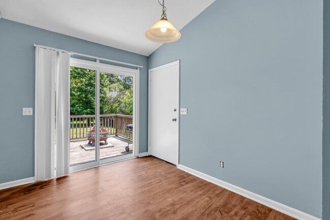 Building Photo - Georgetown Home For Rent!